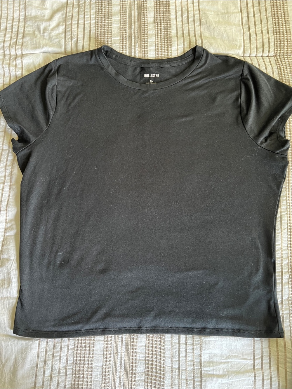 Hollister Women's Black Short Sleeve Crew Tee